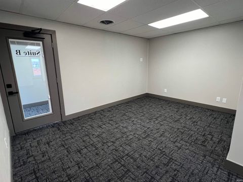 Tiny photo for 123 N Buckeye Street #Suite F, Kokomo, IN 46901 (MLS # 202613329)