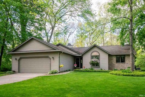 Photo of 23741 River Drive, Goshen, IN 46528 (MLS # 202618625)