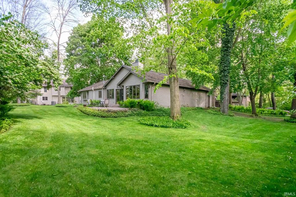 Photo of 23741 River Drive, Goshen, IN 46528 (MLS # 202618625)