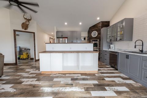 Tiny photo for 5894 N 800 W -27, Converse, IN 46919 (MLS # 202608815)