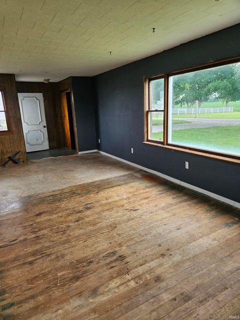 Tiny photo for 4192 W 325 S., Logansport, IN 46947 (MLS # 202628645)