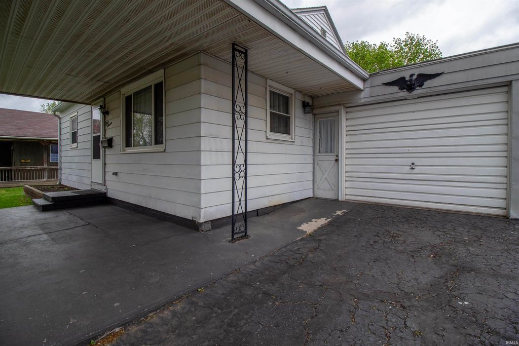 Photo of 516 N Union Street, Winchester, IN 47394 (MLS # 202613411)