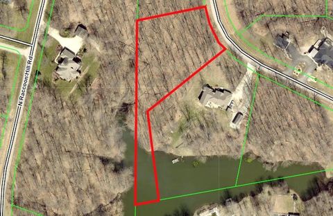 Photo of Lots 16 & 17 W Lakeview Drive, Peru, IN 46970 (MLS # 202148706)