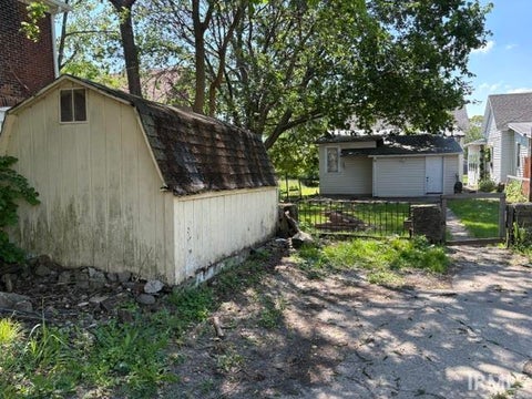 Tiny photo for 430 S Proud Street, Muncie, IN 47305 (MLS # 202605826)
