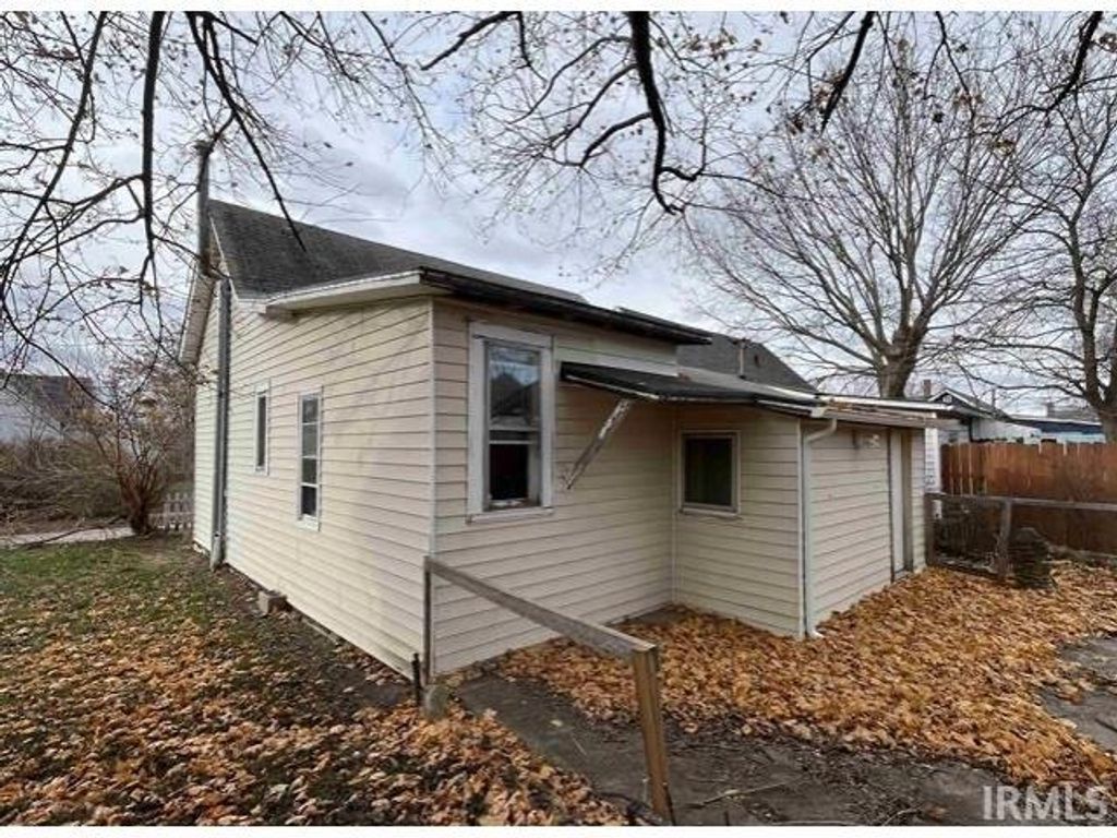 Photo of 430 S Proud Street, Muncie, IN 47305 (MLS # 202605826)