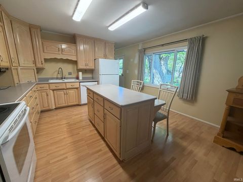 Tiny photo for 2008 Arapahoe Drive, Lafayette, IN 47909 (MLS # 202614637)