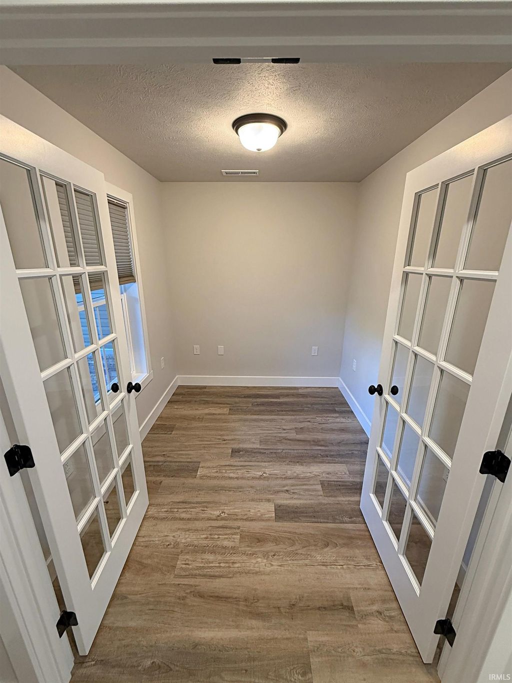 Photo of 9 Beacon Way, Washington, IN 47501 (MLS # 202549171)