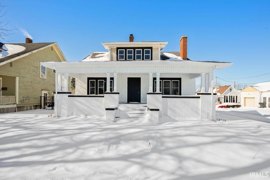 Photo of 1201 S WASHINGTON Street, Kokomo, IN 46902 (MLS # 202602905)