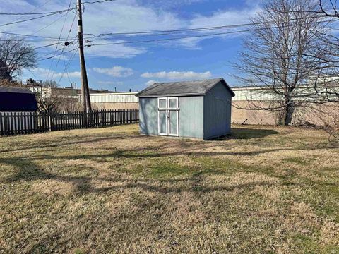 Tiny photo for 2219 W Buena Vista Road, Evansville, IN 47720 (MLS # 202605385)