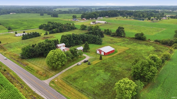 3133 N 1000 E, KENDALLVILLE, IN 46755 - Image c953f20c8a1f6e6c3997ba0c4aec1d2f/196993366