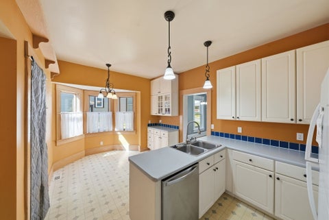 Tiny photo for 922 Moyer Street, Kendallville, IN 46755 (MLS # 202641928)