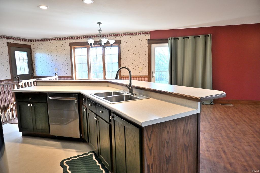 Photo of 999 E 520 N Road, Jasper, IN 47546 (MLS # 202609422)