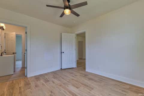 Tiny photo for 1632 E Illinois Street, Evansville, IN 47711 (MLS # 202631886)