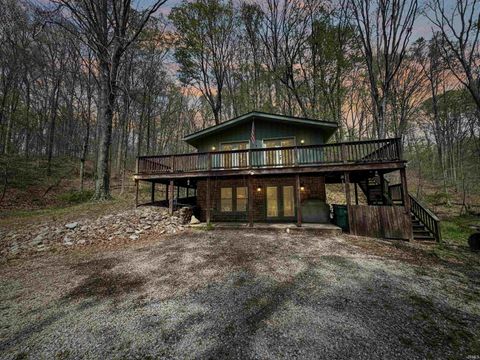 Photo of 4699 E Sunnyslope Drive, Martinsville, IN 46151 (MLS # 202614001)