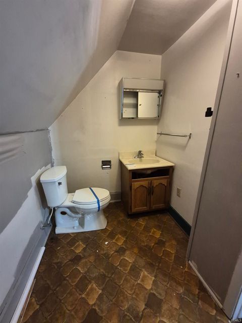 Tiny photo for 1409 Main Street, Vincennes, IN 47591 (MLS # 202613617)