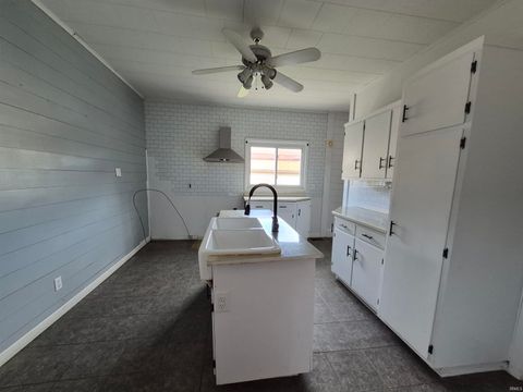 Tiny photo for 1409 Main Street, Vincennes, IN 47591 (MLS # 202613617)