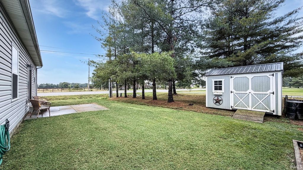 Photo of 4737 Peregrine Drive, Evansville, IN 47725 (MLS # 202539052)