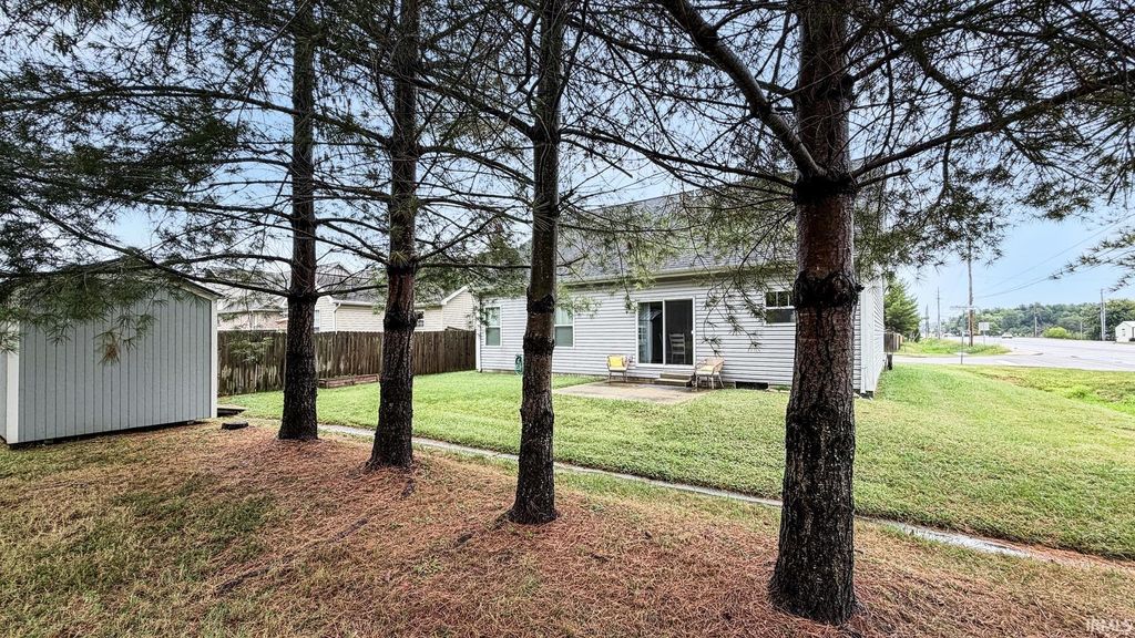 Photo of 4737 Peregrine Drive, Evansville, IN 47725 (MLS # 202539052)