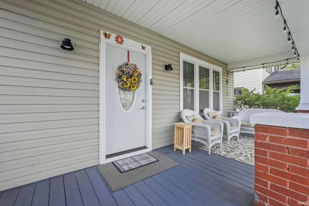 Photo of 326 Lexington Court, Fort Wayne, IN 46806 (MLS # 202603169)