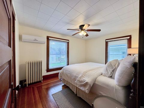 Tiny photo for 1118 College Avenue, Huntington, IN 46750 (MLS # 202612497)