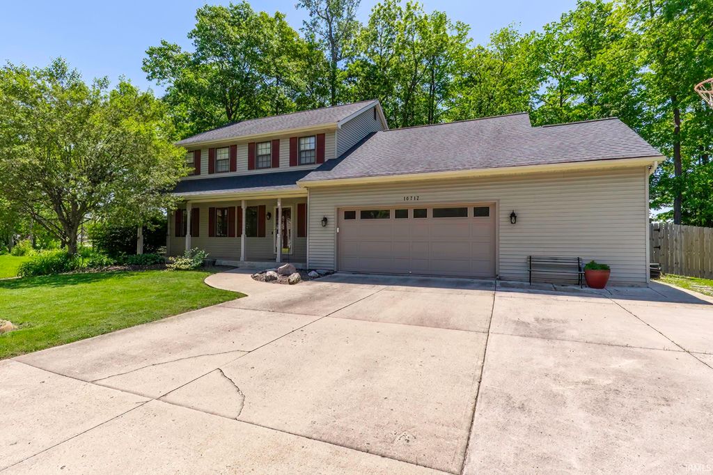 Photo of 10712 Creek Gap Court, Fort Wayne, IN 46845 (MLS # 202620813)
