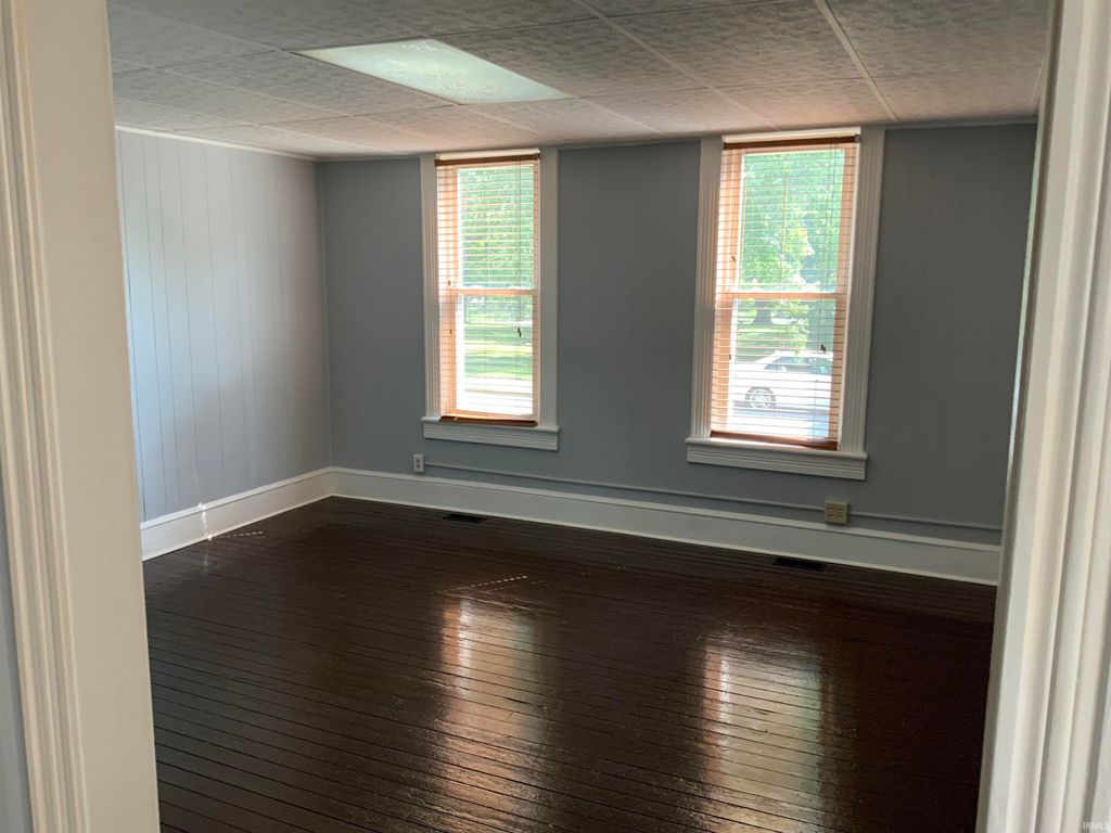 Photo of 1419 Summit Street, Fort Wayne, IN 46803 (MLS # 202537927)