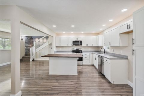 Tiny photo for 2326 S Businiess 31, Peru, IN 46970 (MLS # 202613588)