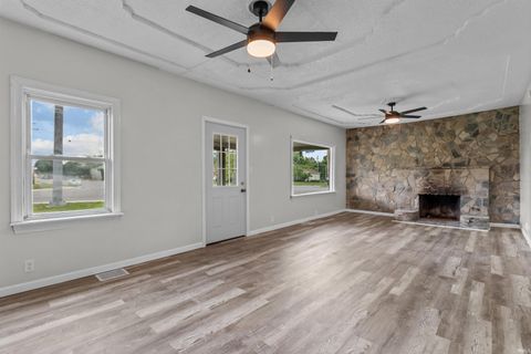 Tiny photo for 1420 S Dixon Road, Kokomo, IN 46902 (MLS # 202529765)