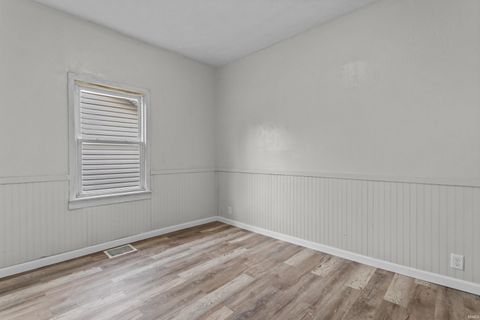 Tiny photo for 1420 S Dixon Road, Kokomo, IN 46902 (MLS # 202529765)