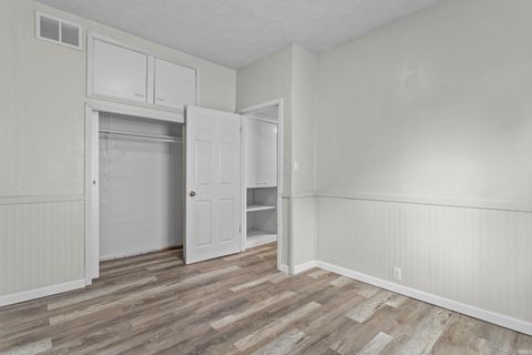 Tiny photo for 1420 S Dixon Road, Kokomo, IN 46902 (MLS # 202529765)