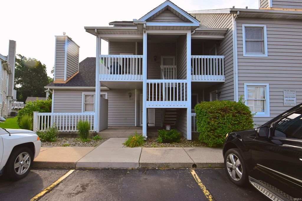 Photo of 1523 N Oakhill Drive, South Bend, IN 46637 (MLS # 202602280)