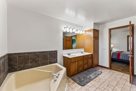 Tiny photo for 5858 N 600 E Road, Craigville, IN 46731 (MLS # 202617811)