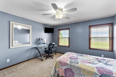 Tiny photo for 5858 N 600 E Road, Craigville, IN 46731 (MLS # 202617811)