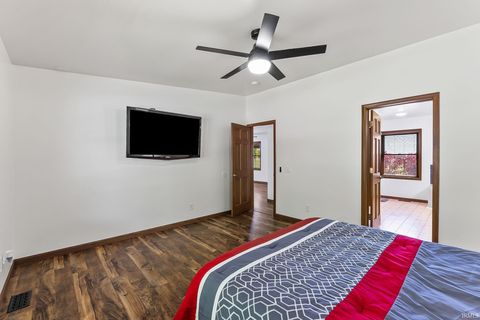Tiny photo for 5858 N 600 E Road, Craigville, IN 46731 (MLS # 202617811)