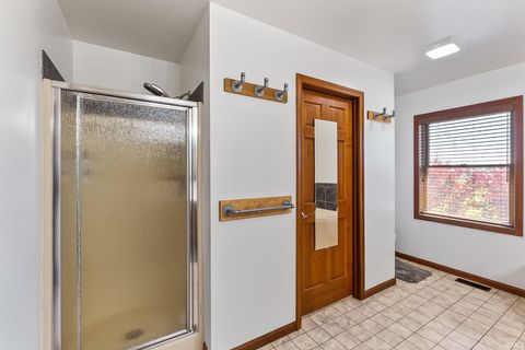 Tiny photo for 5858 N 600 E Road, Craigville, IN 46731 (MLS # 202617811)