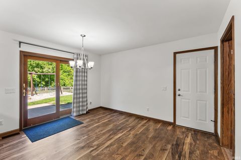 Tiny photo for 5858 N 600 E Road, Craigville, IN 46731 (MLS # 202617811)