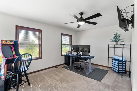 Tiny photo for 5858 N 600 E Road, Craigville, IN 46731 (MLS # 202617811)