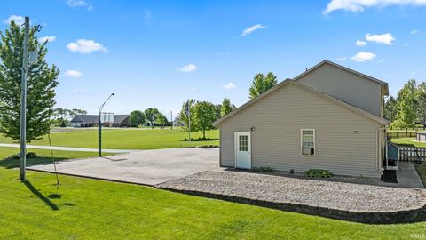 Tiny photo for 5858 N 600 E Road, Craigville, IN 46731 (MLS # 202617811)