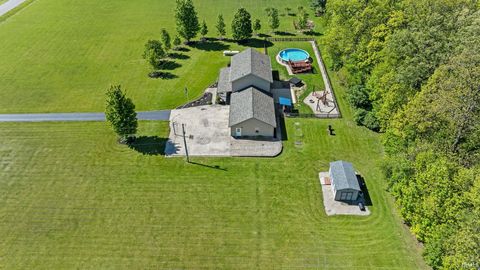 Tiny photo for 5858 N 600 E Road, Craigville, IN 46731 (MLS # 202617811)