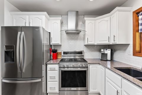 Tiny photo for 5858 N 600 E Road, Craigville, IN 46731 (MLS # 202617811)