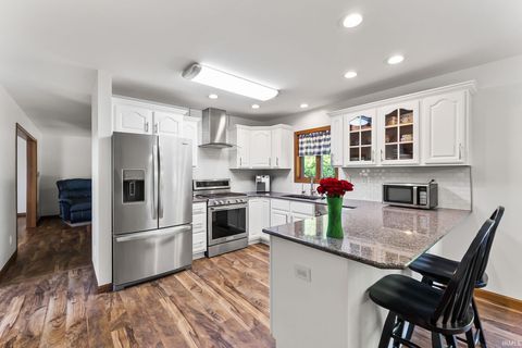 Tiny photo for 5858 N 600 E Road, Craigville, IN 46731 (MLS # 202617811)