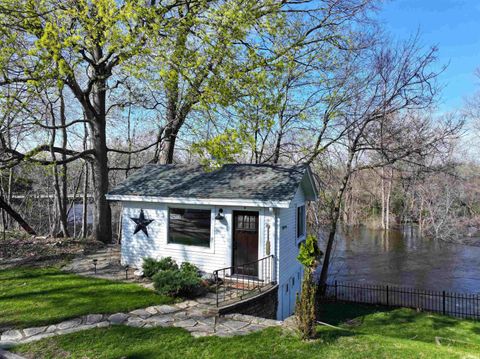 Tiny photo for 417 S Riverside Drive, Winamac, IN 46996 (MLS # 202611841)