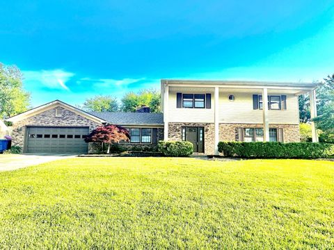 Photo of 8733 Whirlaway Lane, Newburgh, IN 47630 (MLS # 202617692)