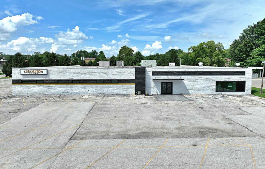 Photo of 2100 State Street, Washington, IN 47501 (MLS # 202629095)