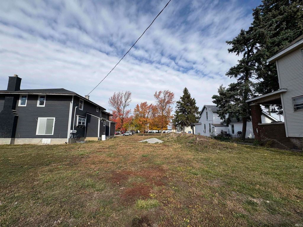 Photo of 123 W Williams Street, Fort Wayne, IN 46802 (MLS # 202545212)