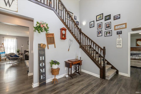 Tiny photo for 987 E 1000 S Road, Bunker Hill, IN 46914 (MLS # 202635586)