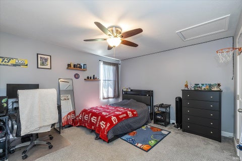 Tiny photo for 987 E 1000 S Road, Bunker Hill, IN 46914 (MLS # 202635586)