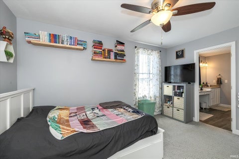 Tiny photo for 987 E 1000 S Road, Bunker Hill, IN 46914 (MLS # 202635586)