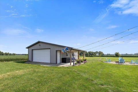 Tiny photo for 987 E 1000 S Road, Bunker Hill, IN 46914 (MLS # 202635586)