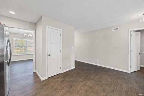 Tiny photo for 1125 Robin Court, Greentown, IN 46936 (MLS # 202528984)